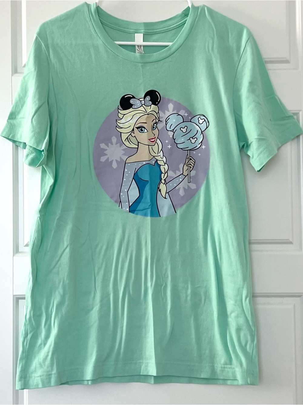 Disney Princess Elsa With Park Ears Tee Adult Women’s Medium